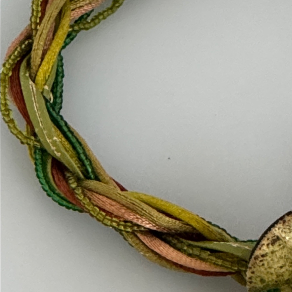 Artisan made in france Green and Gold Beaded Necklace - Picture 7 of 10